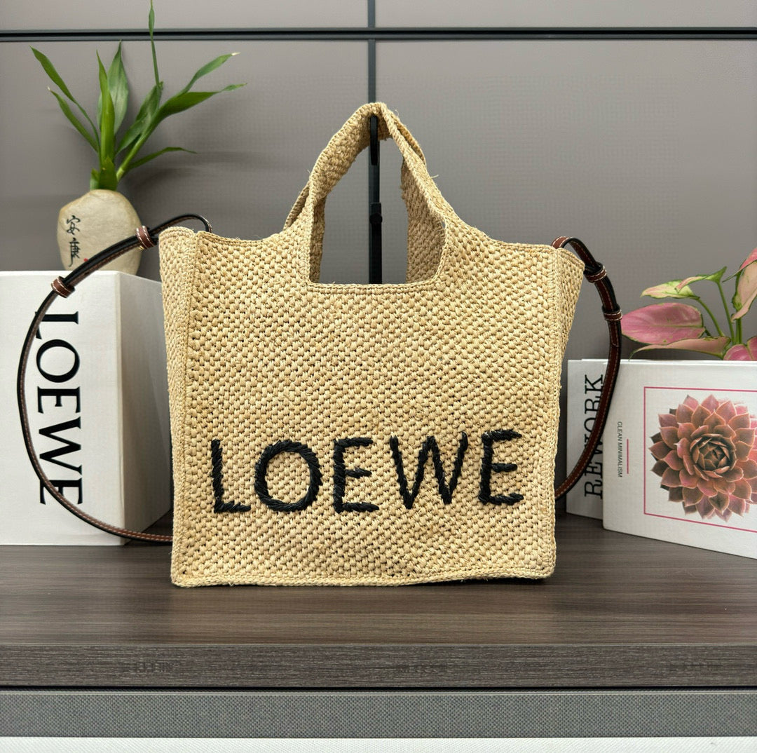 Loew Puzzle Fold Tote Iblack Shiny Calfskin