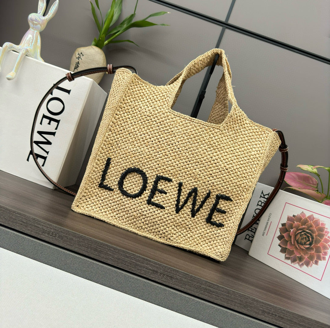 Loew Puzzle Fold Tote Iblack Shiny Calfskin