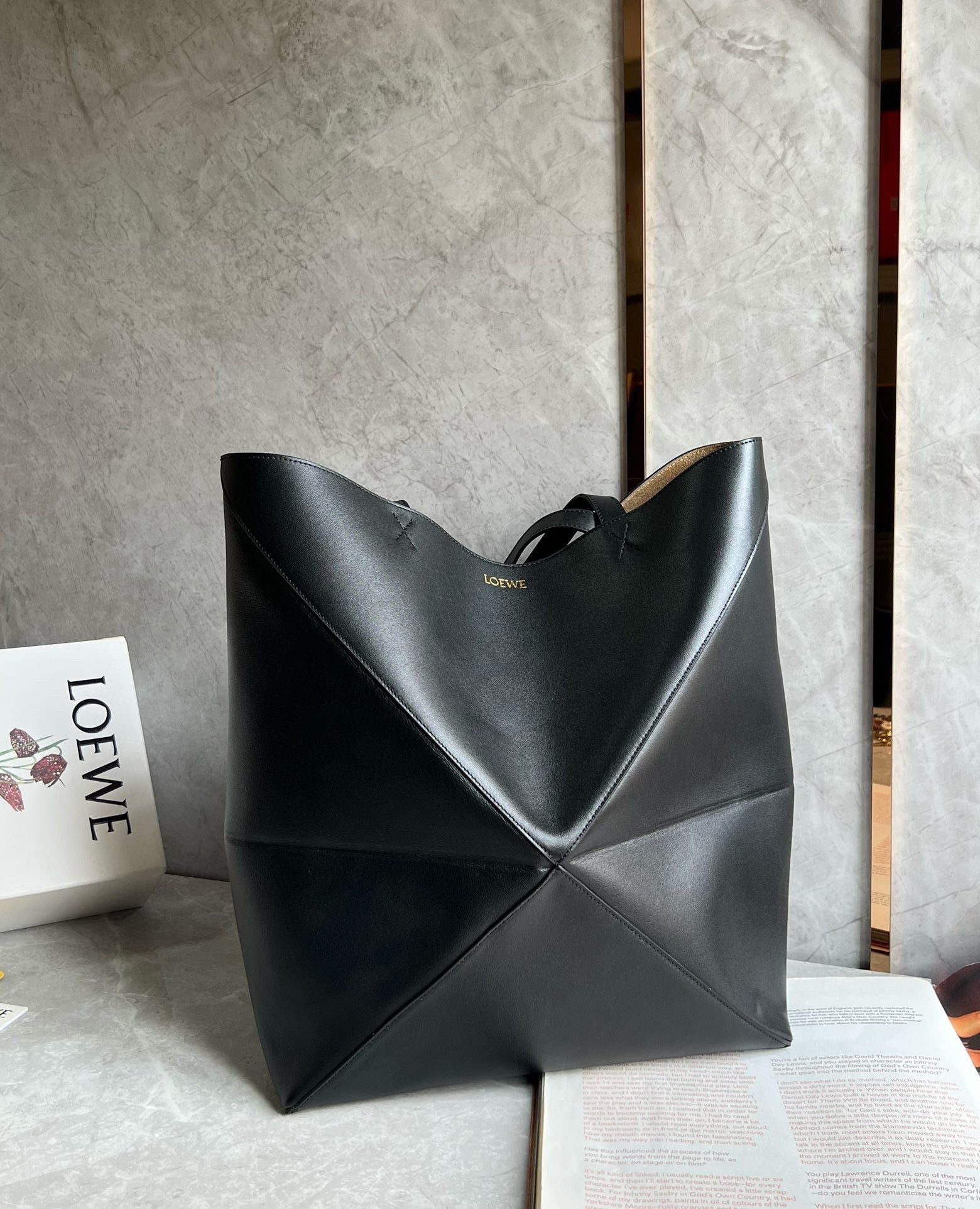 Loew Puzzle Fold Tote Iblack Shiny Calfskin