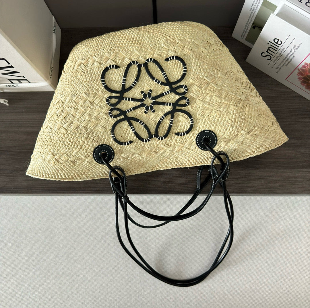 Loew Puzzle Fold Tote Iblack Shiny Calfskin