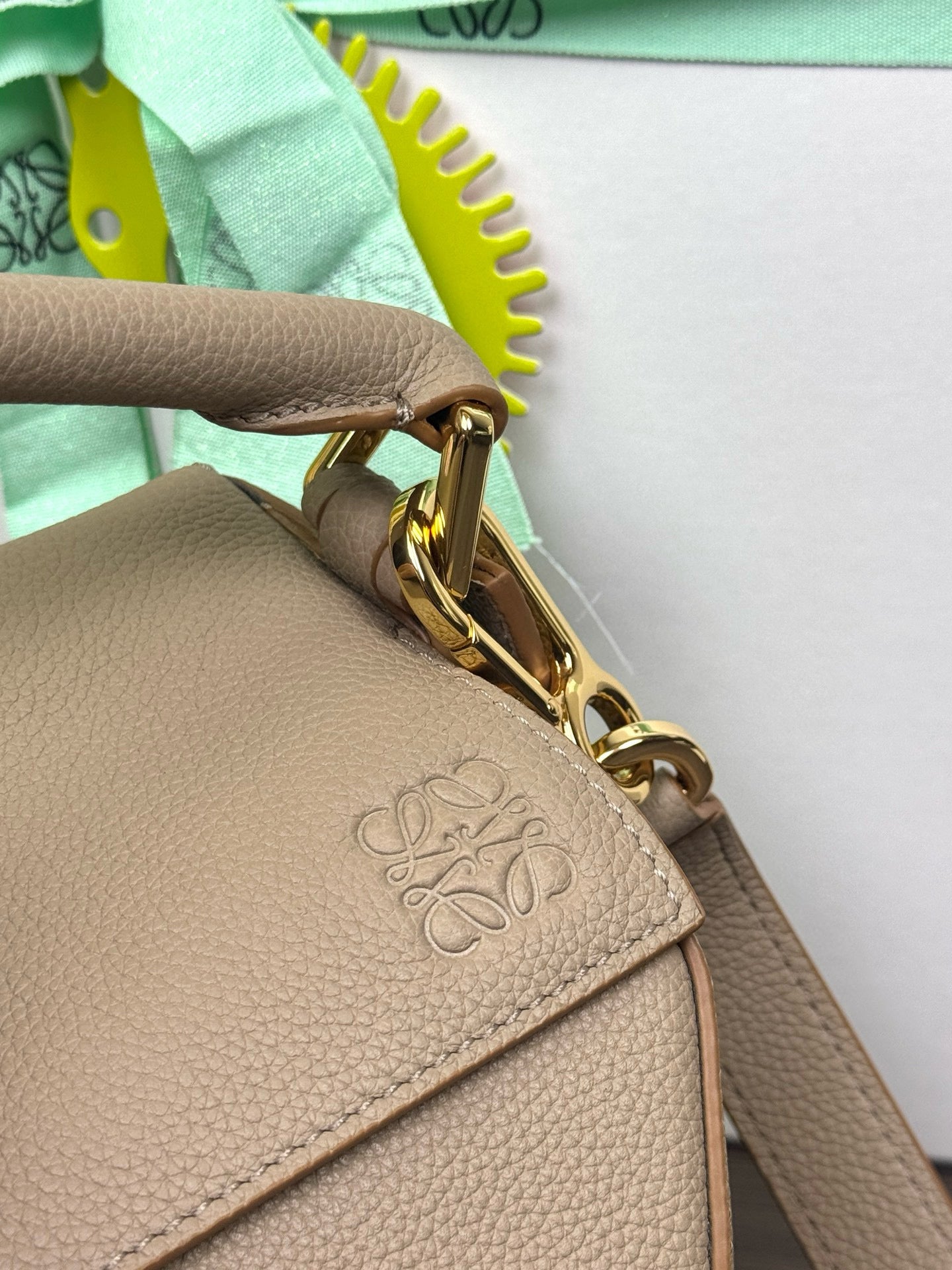 Loew Puzzle Fold Tote Iblack Shiny Calfskin