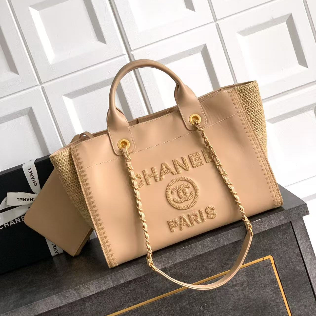 CC Large Tote 39 Light Beige Canvas Pearl Logo