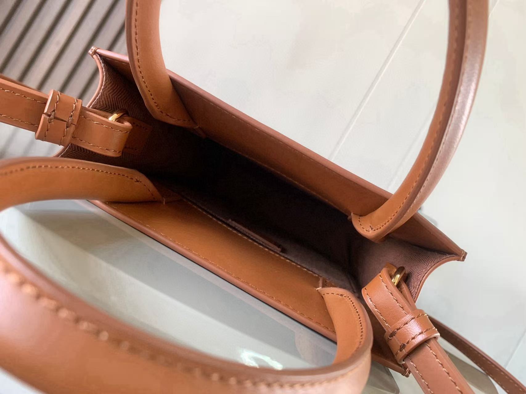 Loew Puzzle Fold Tote Iblack Shiny Calfskin