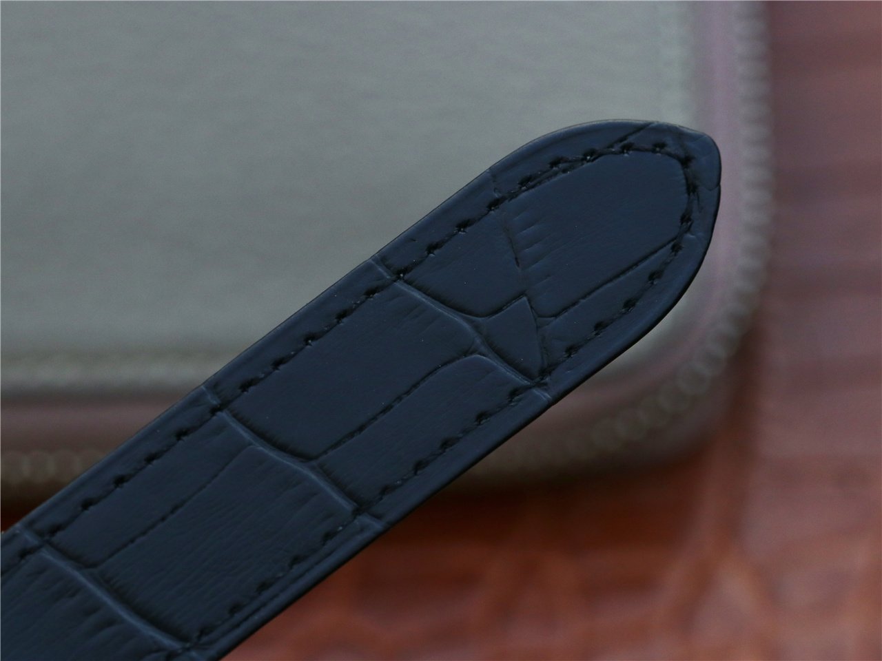 Panthere De Cartie Quartz Pink Gold Case