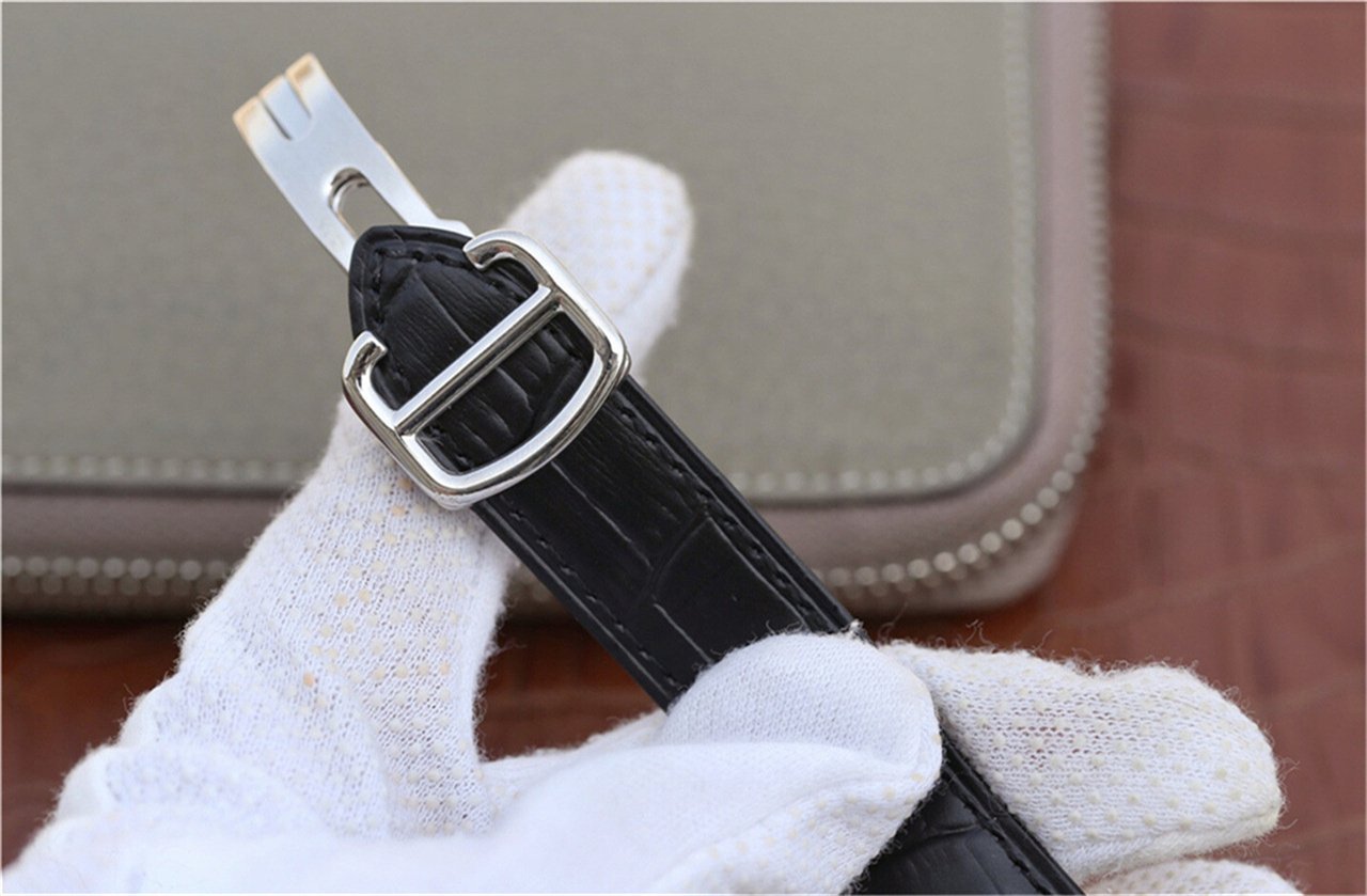 Panthere De Cartie Quartz Pink Gold Case