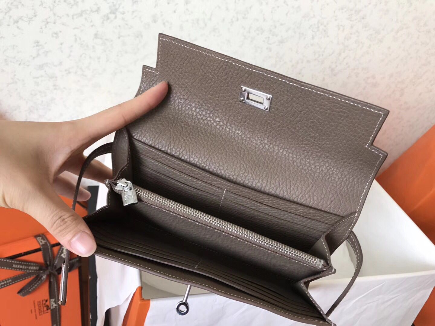 Richelieu Wallet 19 In Classic Red Goyardine Canvas