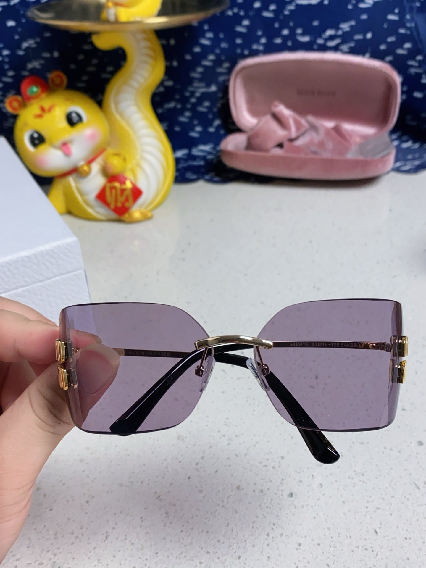Miumiu Sunglasses 559678