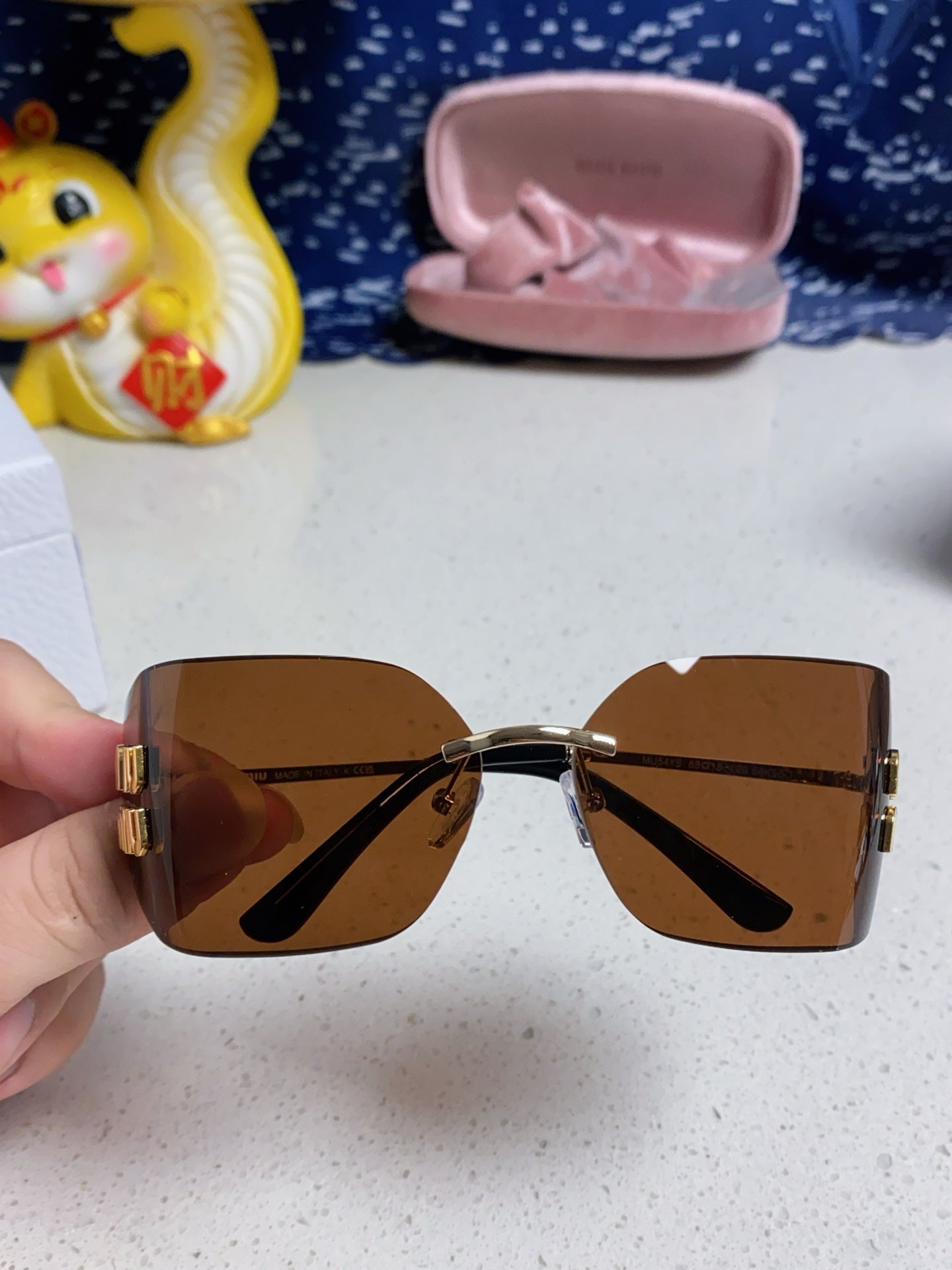 Miumiu Sunglasses 559678