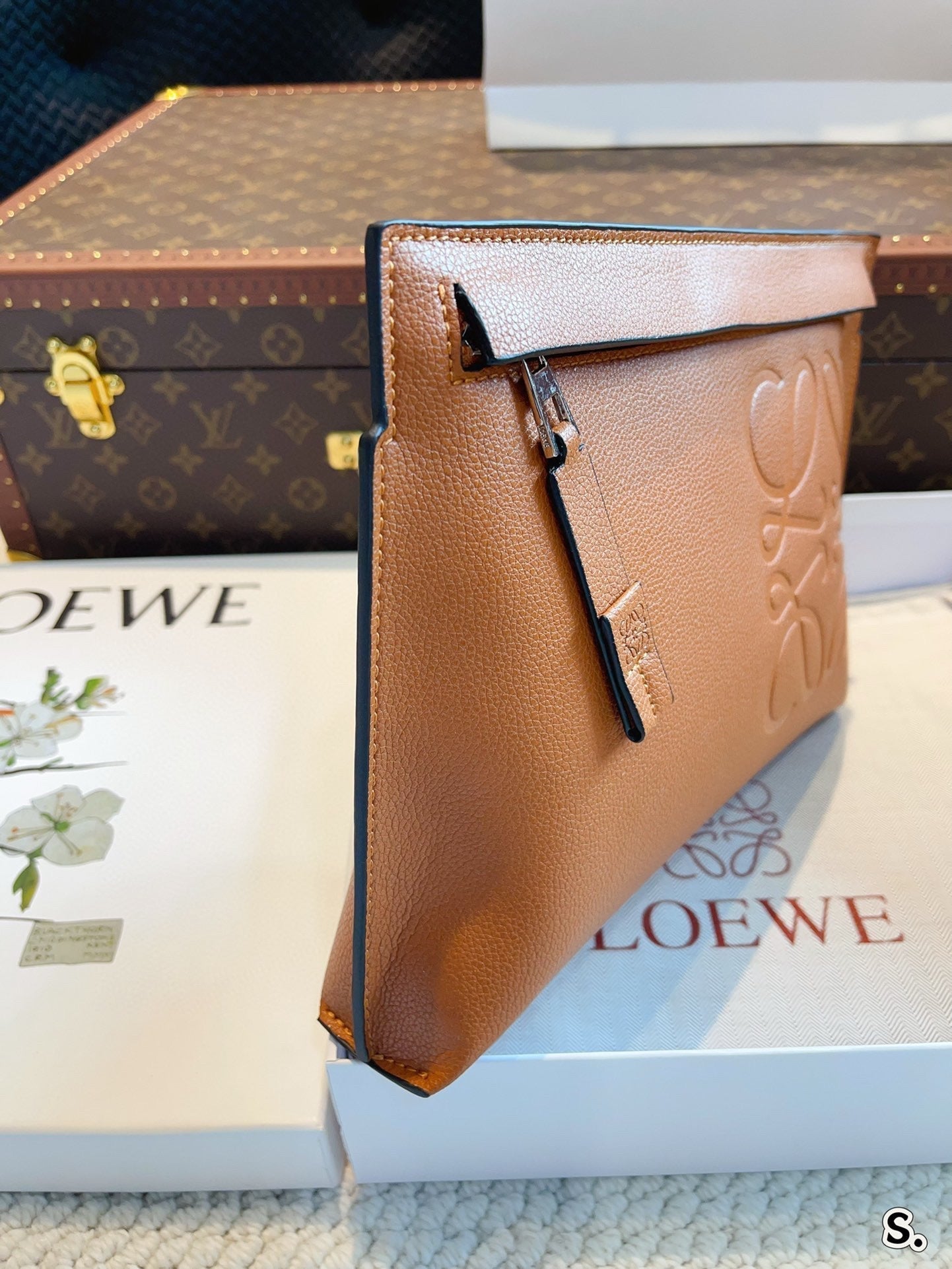 Loew Puzzle Fold Tote Iblack Shiny Calfskin