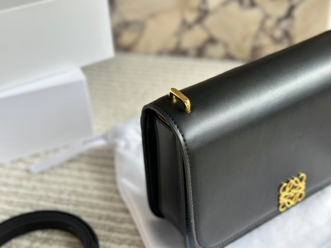 Loew Puzzle Fold Tote Iblack Shiny Calfskin