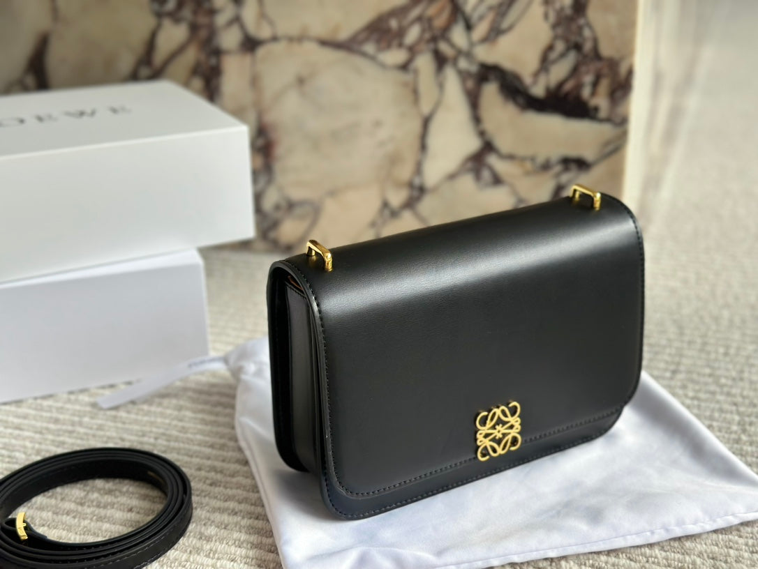 Loew Puzzle Fold Tote Iblack Shiny Calfskin