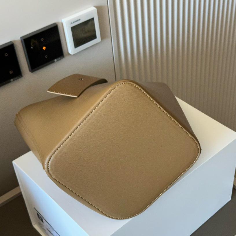 Loew Puzzle Fold Tote Iblack Shiny Calfskin