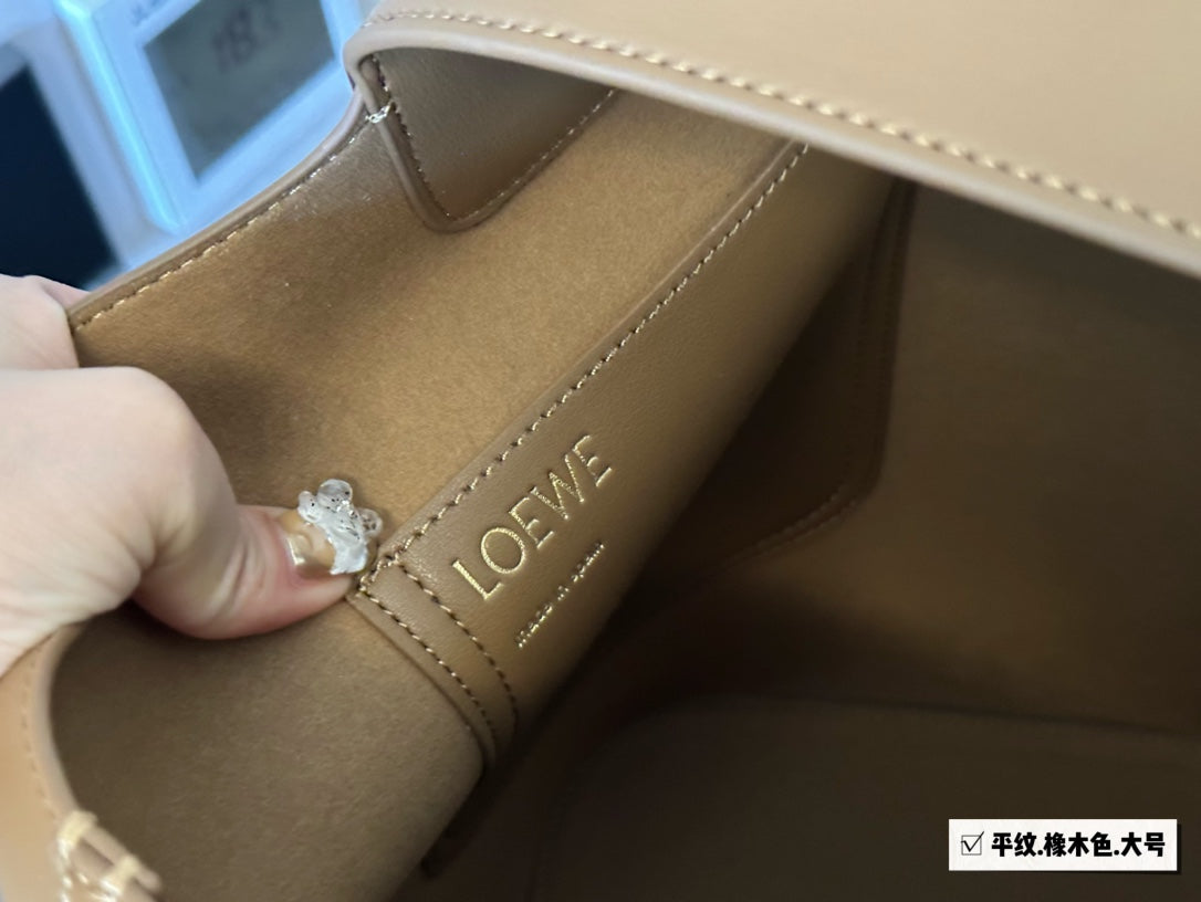 Loew Puzzle Fold Tote Iblack Shiny Calfskin