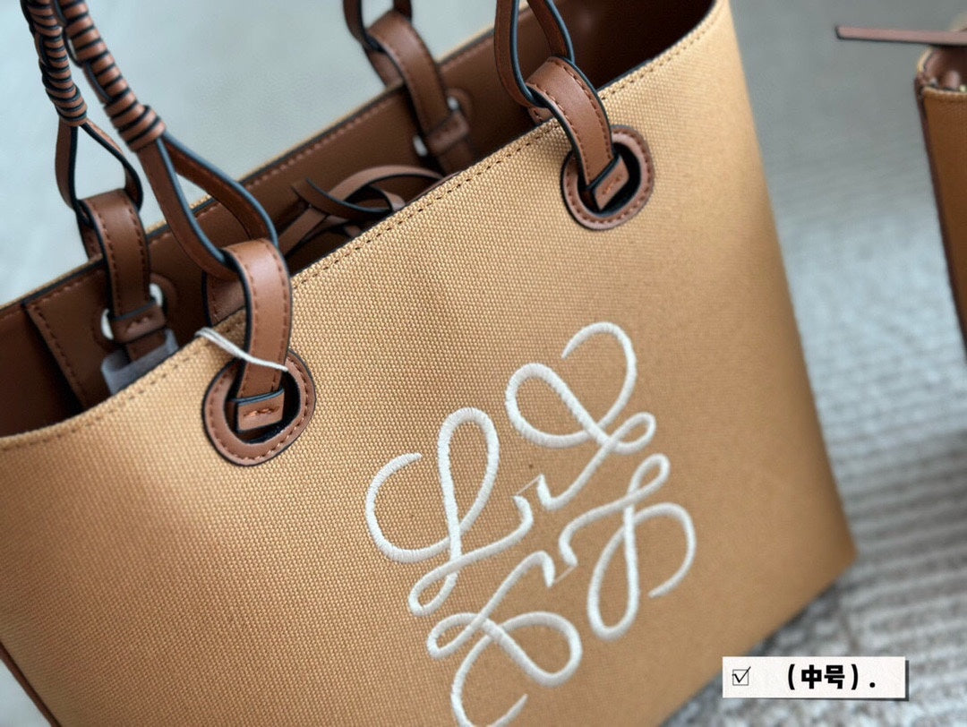 Loew Puzzle Fold Tote Iblack Shiny Calfskin