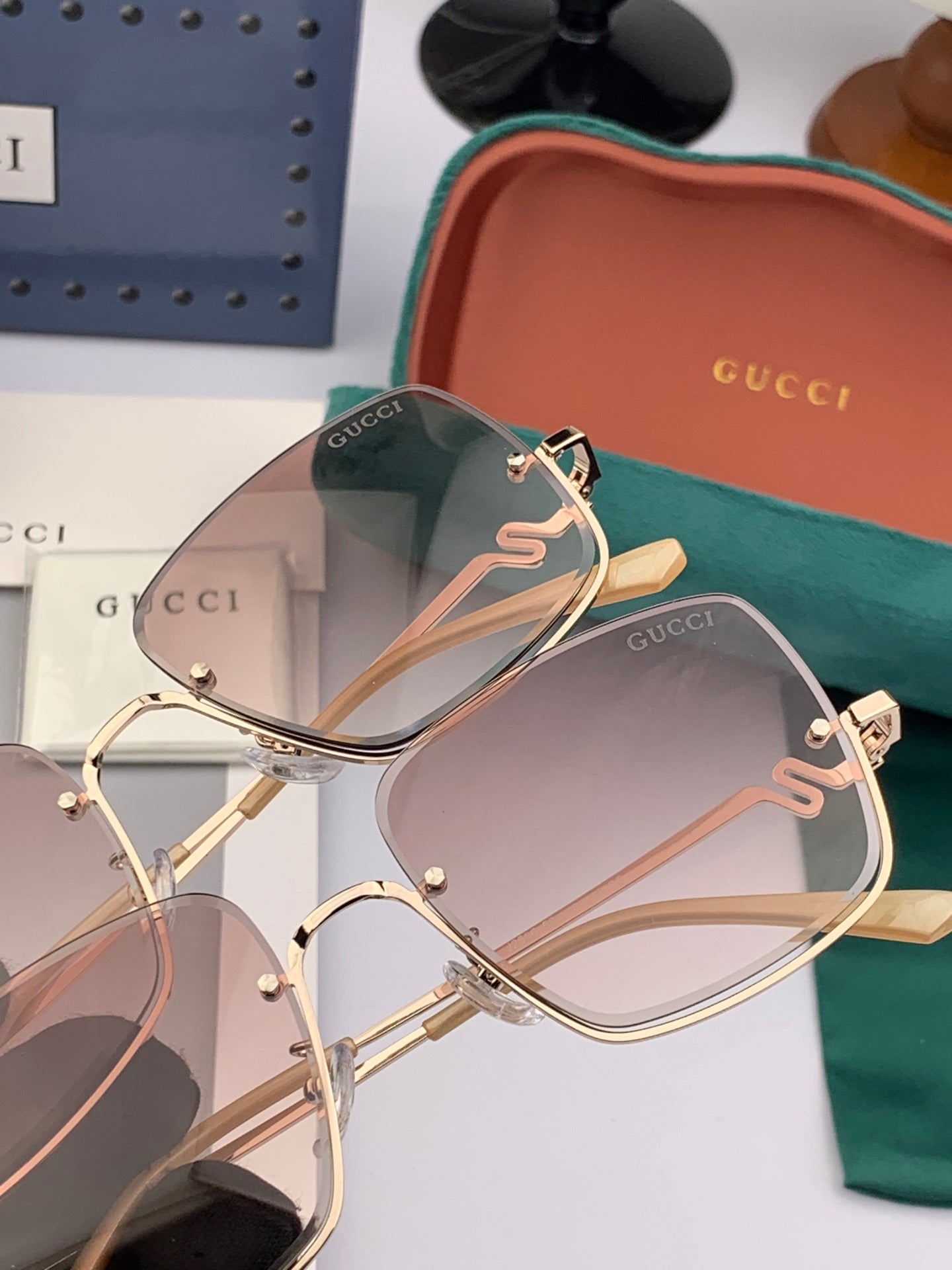 Gucci Gradient Pink Sunglasses 559700