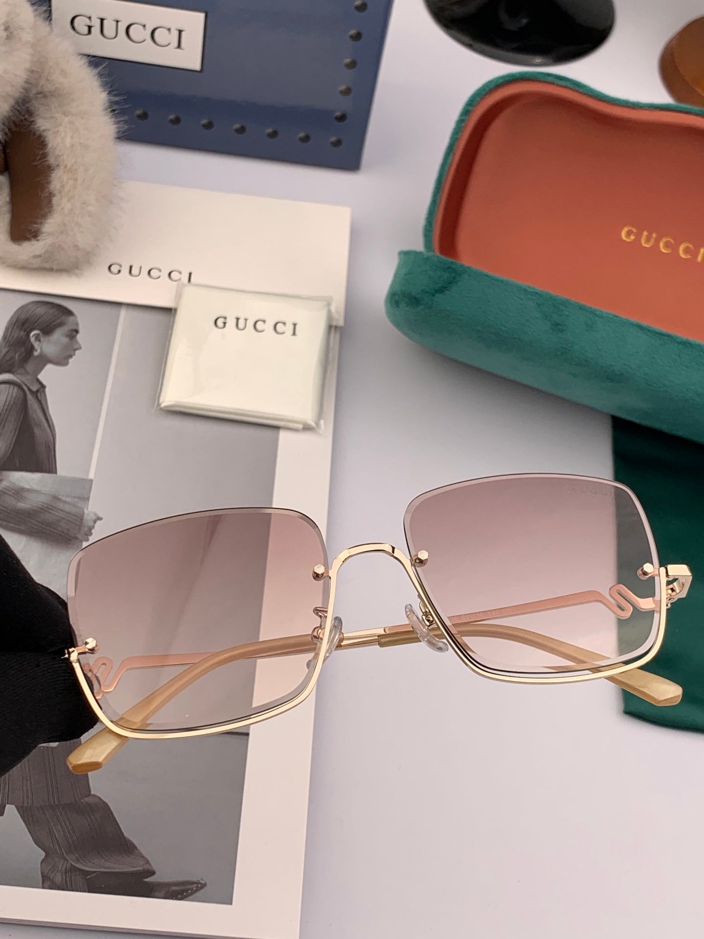 Gucci Gradient Pink Sunglasses 559700