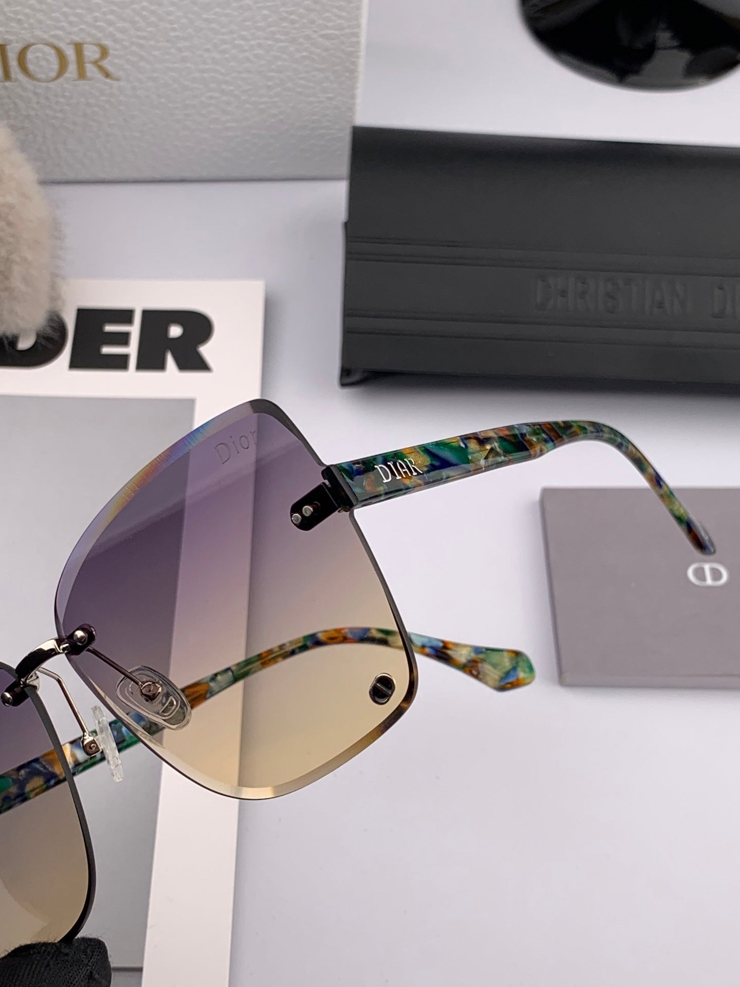 Montaigne Sunglass Cd6710 In Multicolor Acetate