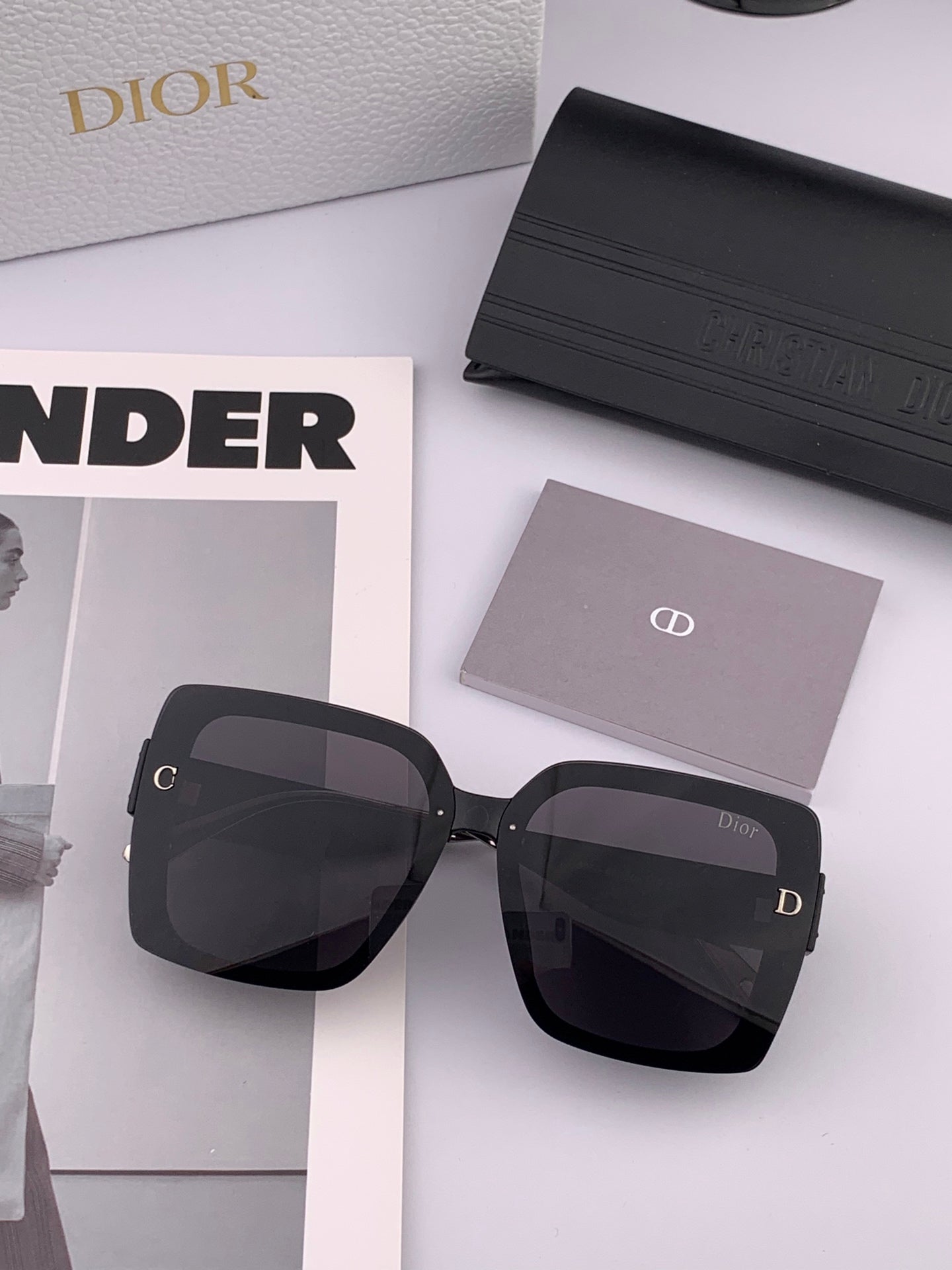 Montaigne Sunglass Cd0805 In Acetate