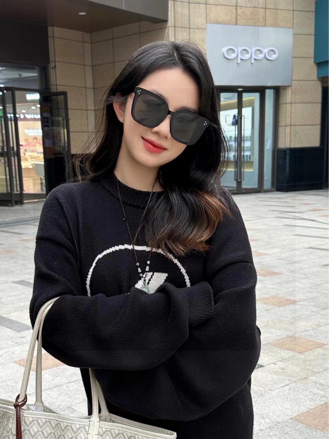 Gucci Sunglasses 560806