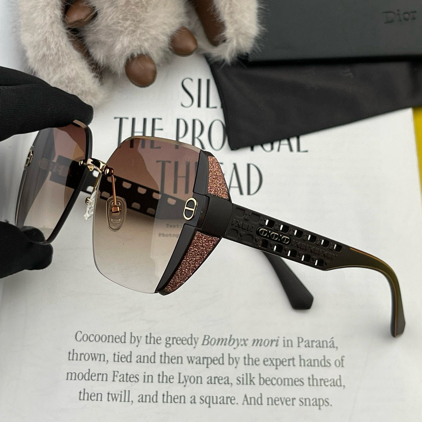 Montaigne Square Sunglass Cd5296 In Acetate