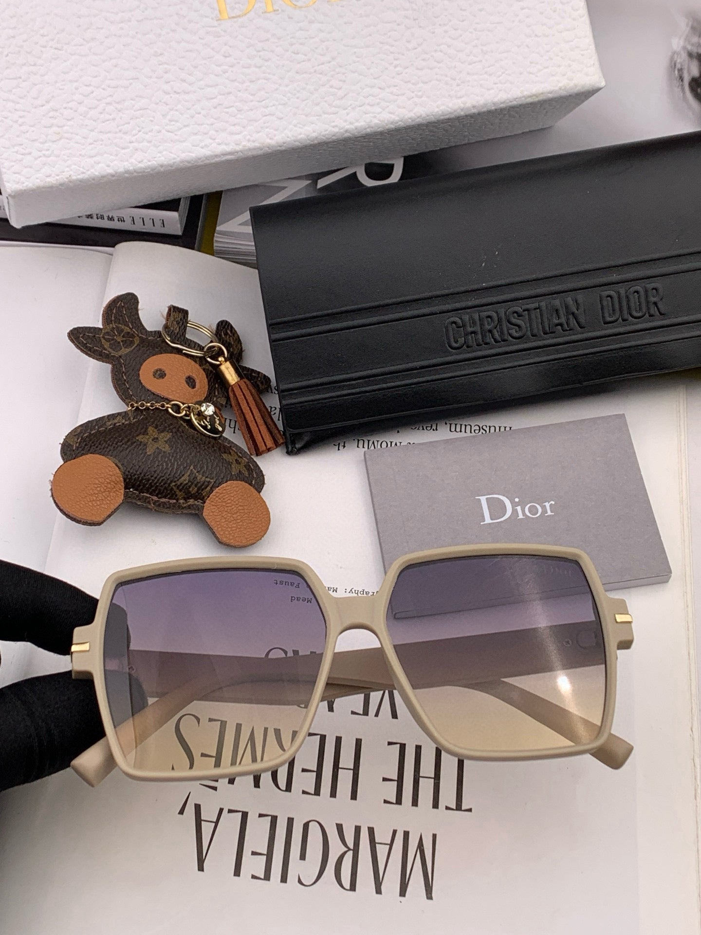 Montaigne Square Sunglass Cd4780 In Acetate