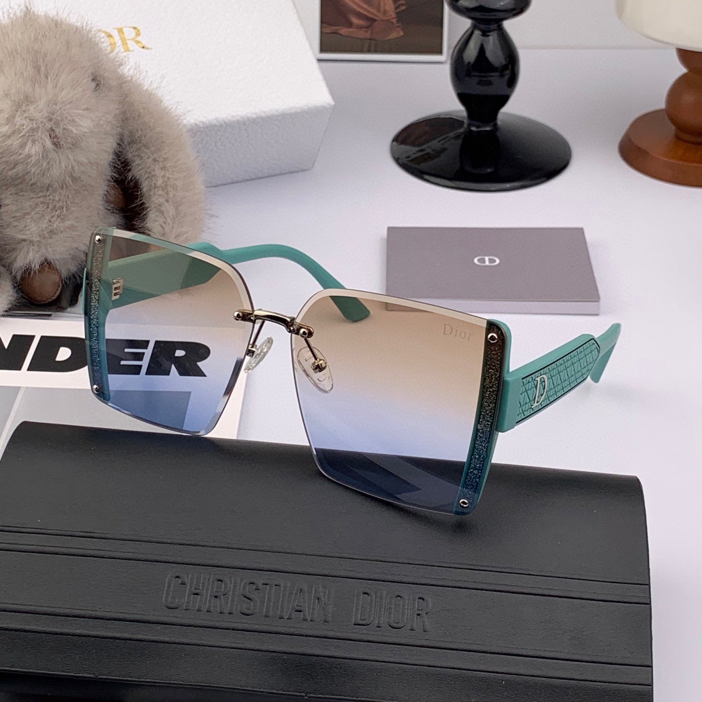 Montaigne Square Sunglass Cd1677 In Acetate