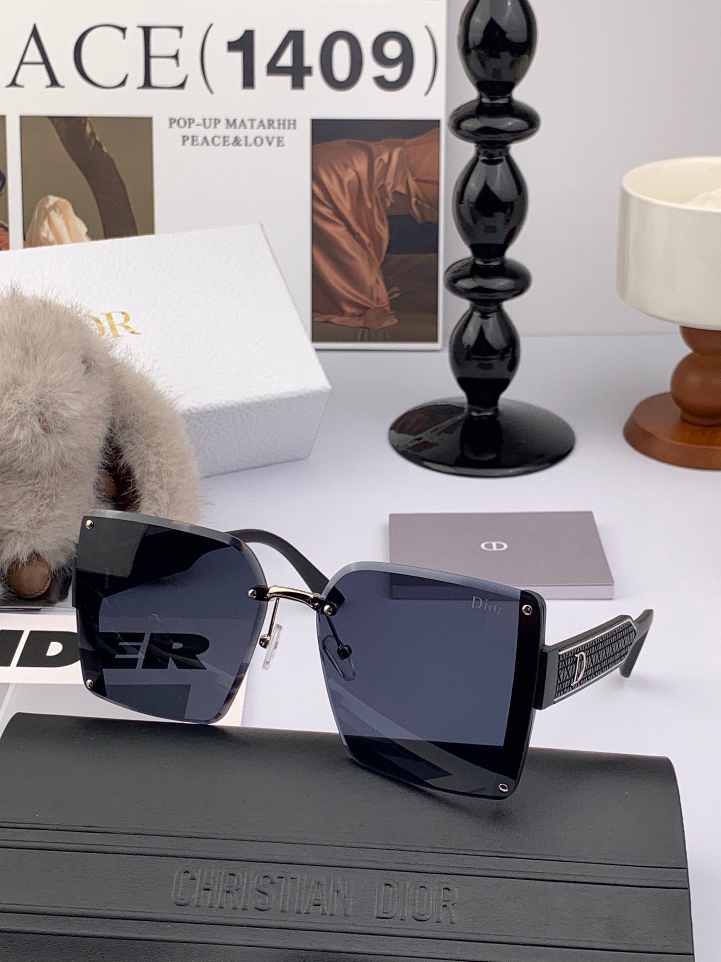 Montaigne Square Sunglass Cd1677 In Acetate