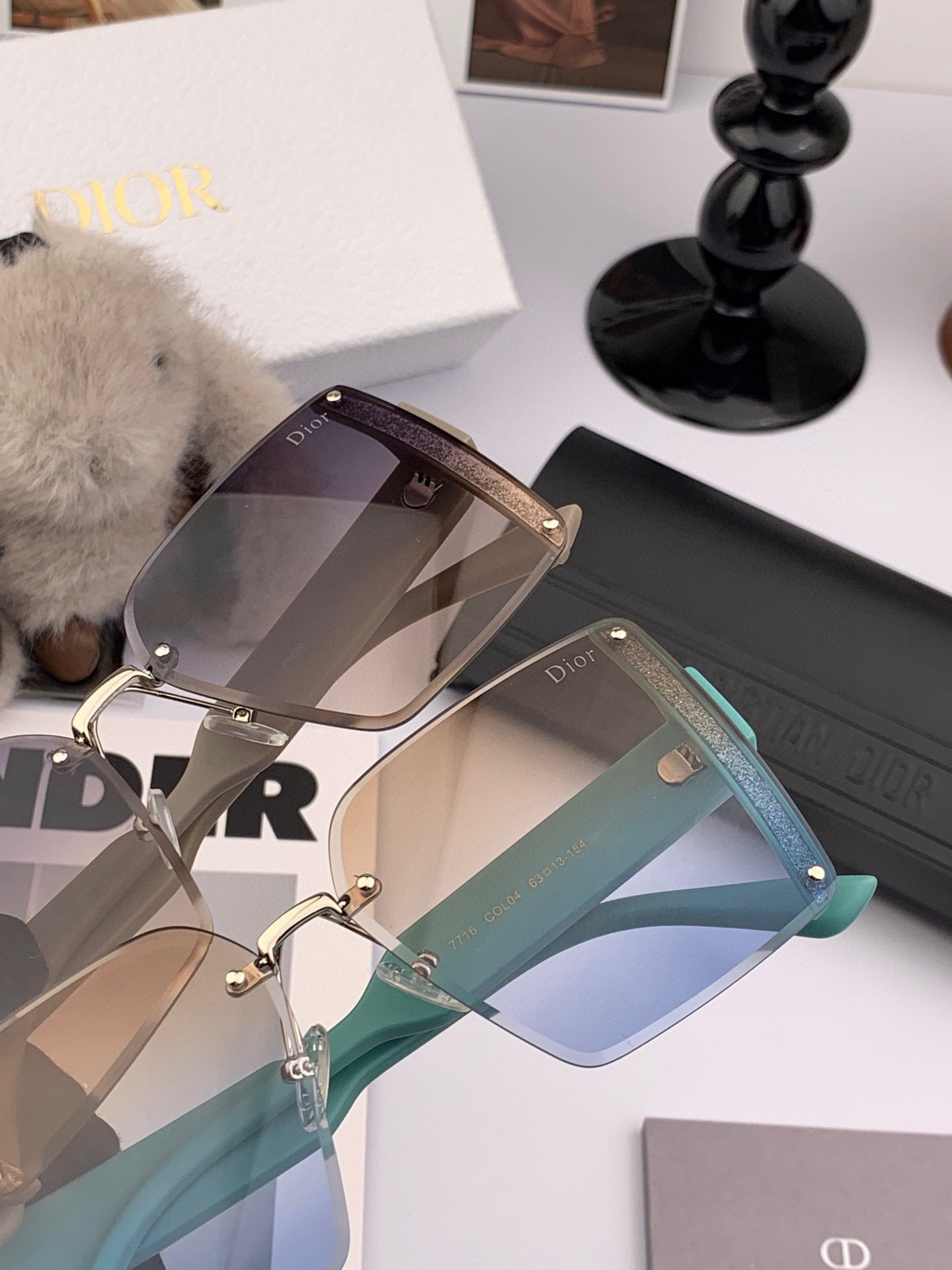 Montaigne Square Sunglass Cd1677 In Acetate