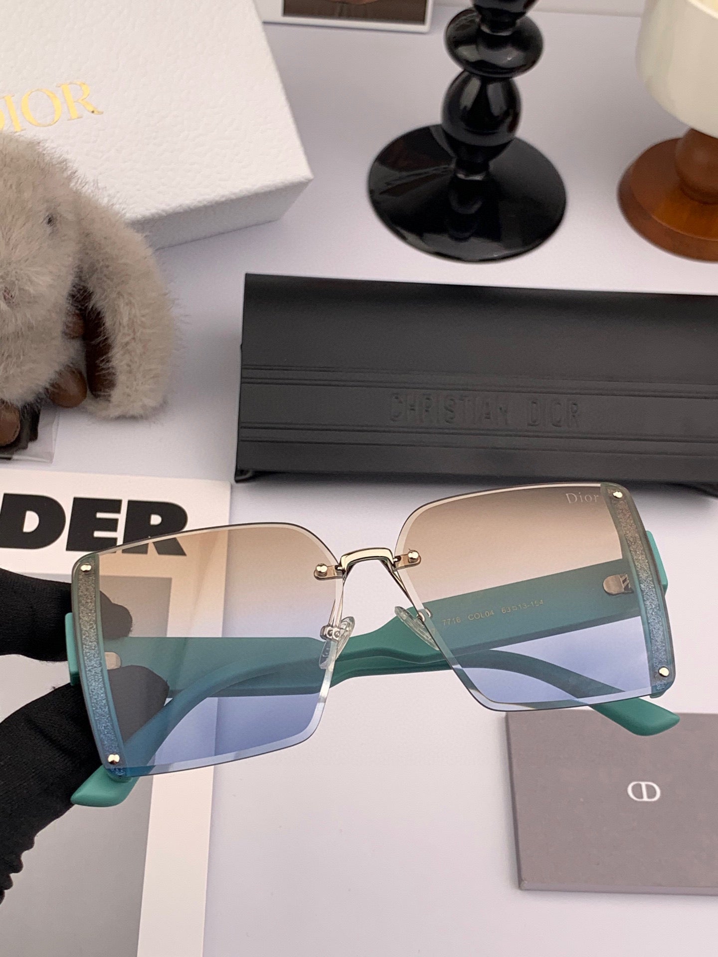 Montaigne Square Sunglass Cd1677 In Acetate