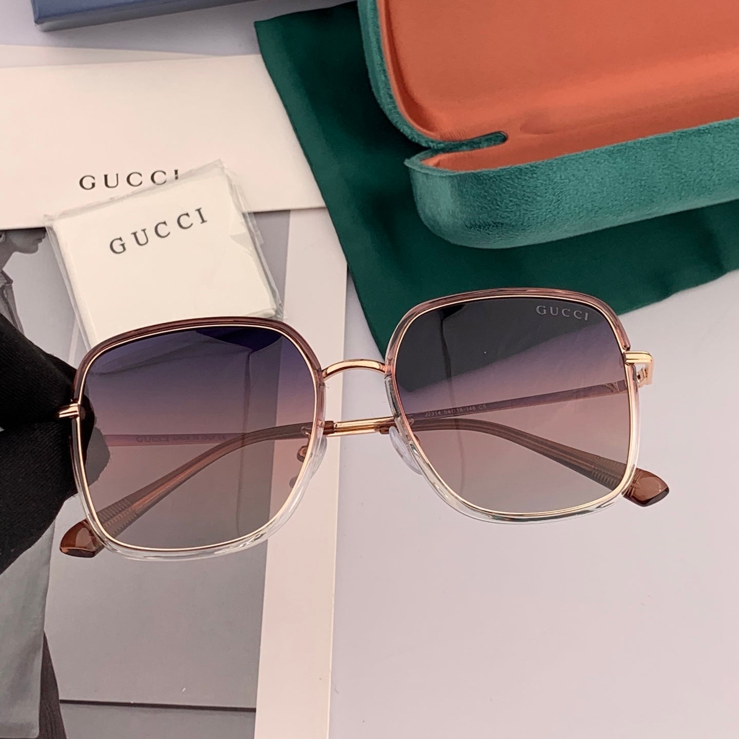 SQUARE FRAME SUNGLASSES G3142 IN ACETATE AND METAL