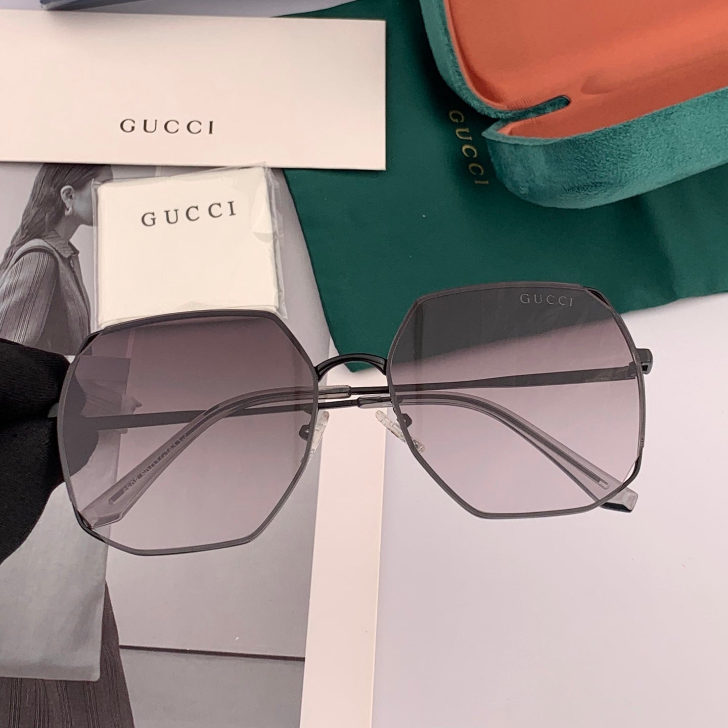 SPECIALIZED FIT ROUND-FRAME SUNGLASSES 8660 IN METAL