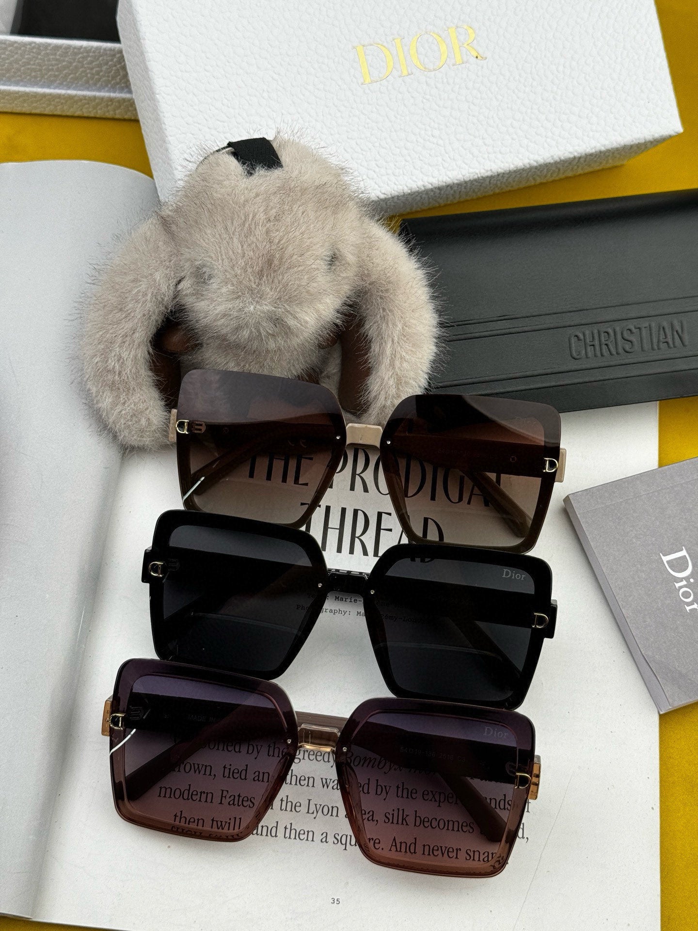 Montaigne Sunglass Cd6251 In Acetate