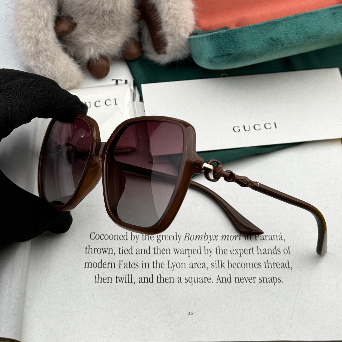 CHAIN LINK DETAIL SQUARE FRAME SUNGLASSES G3612 IN ACETATE