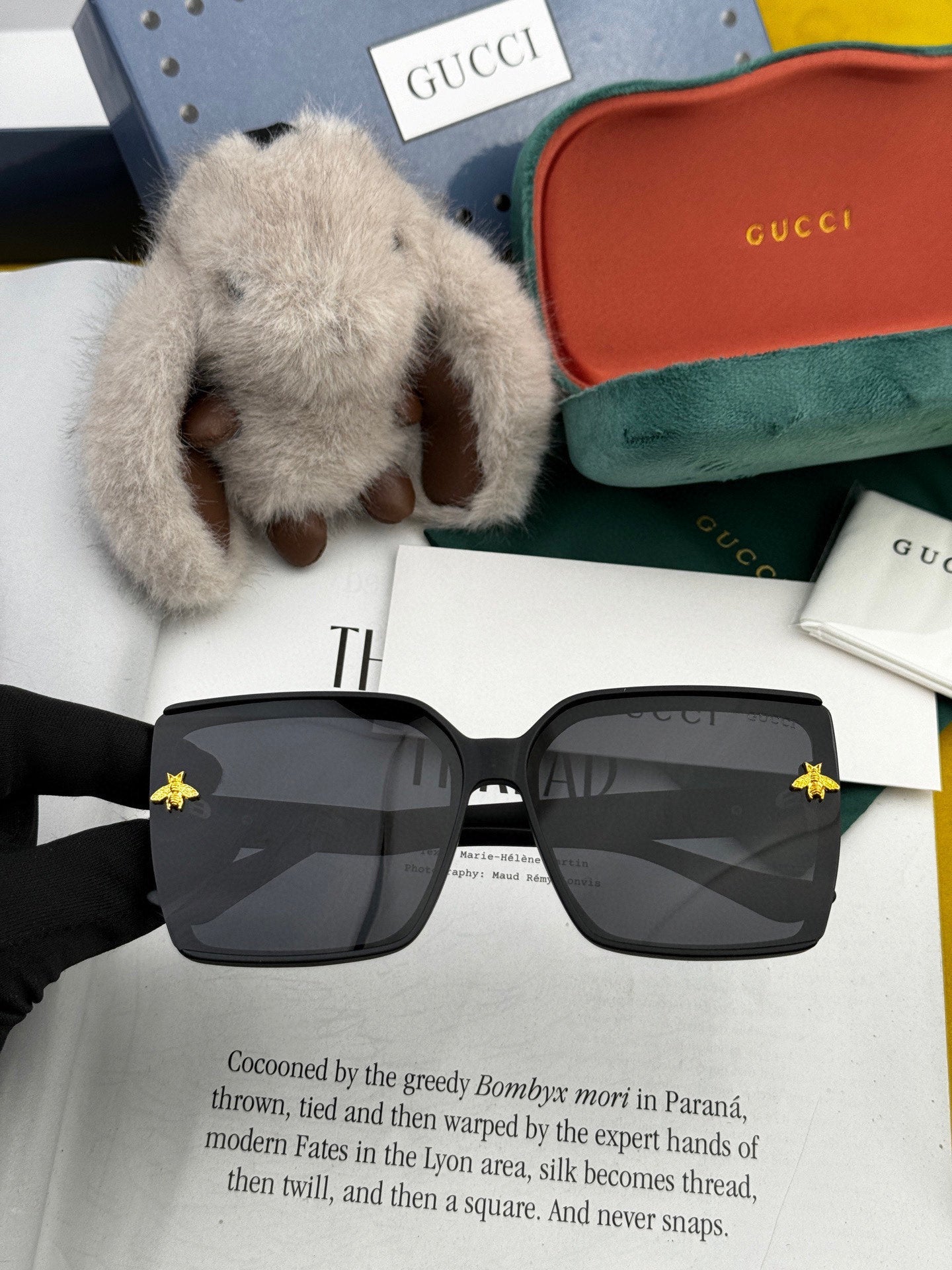 EMBOSSED LOGO GEOMETRIC FRAME SUNGLASSES G4250 IN ACETATE