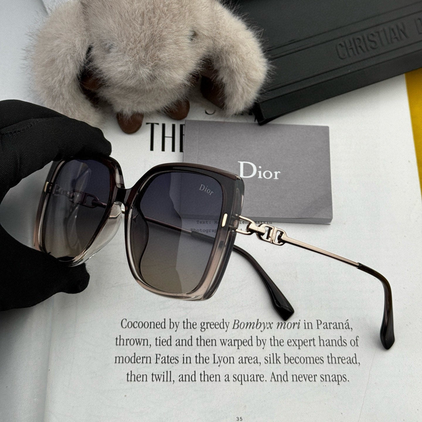 Montaigne Sunglass Cd9750 In Acetate