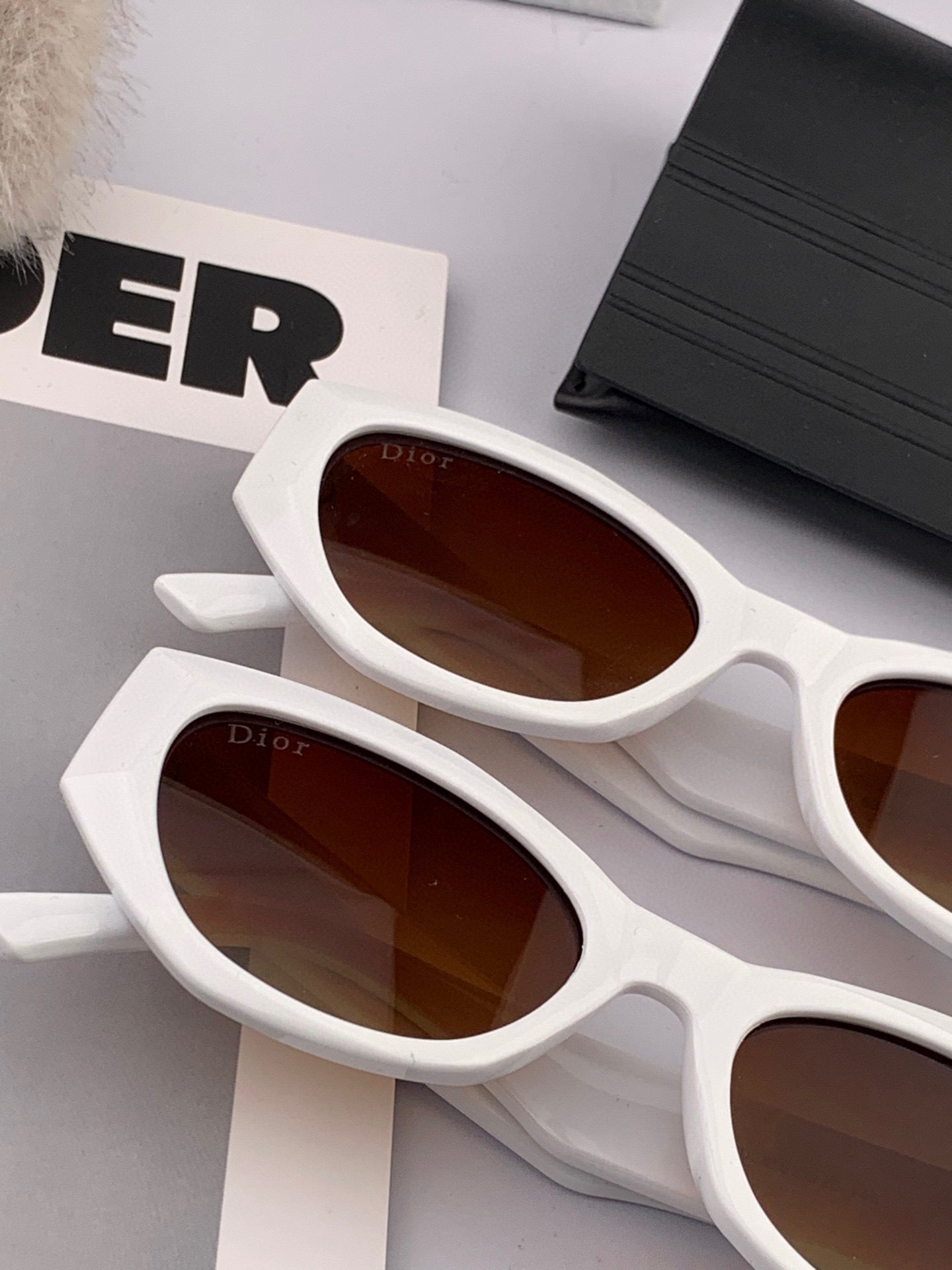 Montaigne Sunglass D8620 In White Acetate Brown Lenses