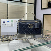 CC Large Tote 39 Light Beige Canvas Pearl Logo