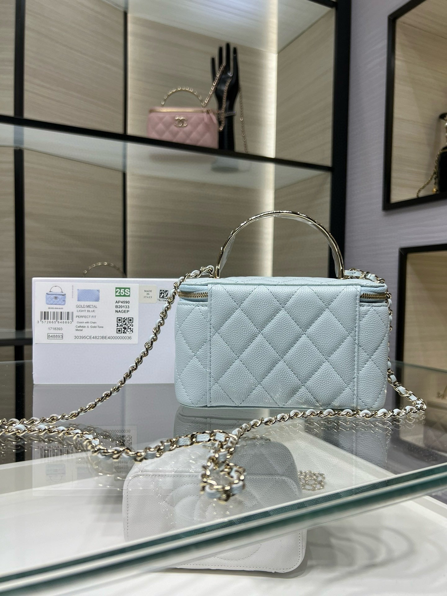 CC Large Tote 39 Light Beige Canvas Pearl Logo