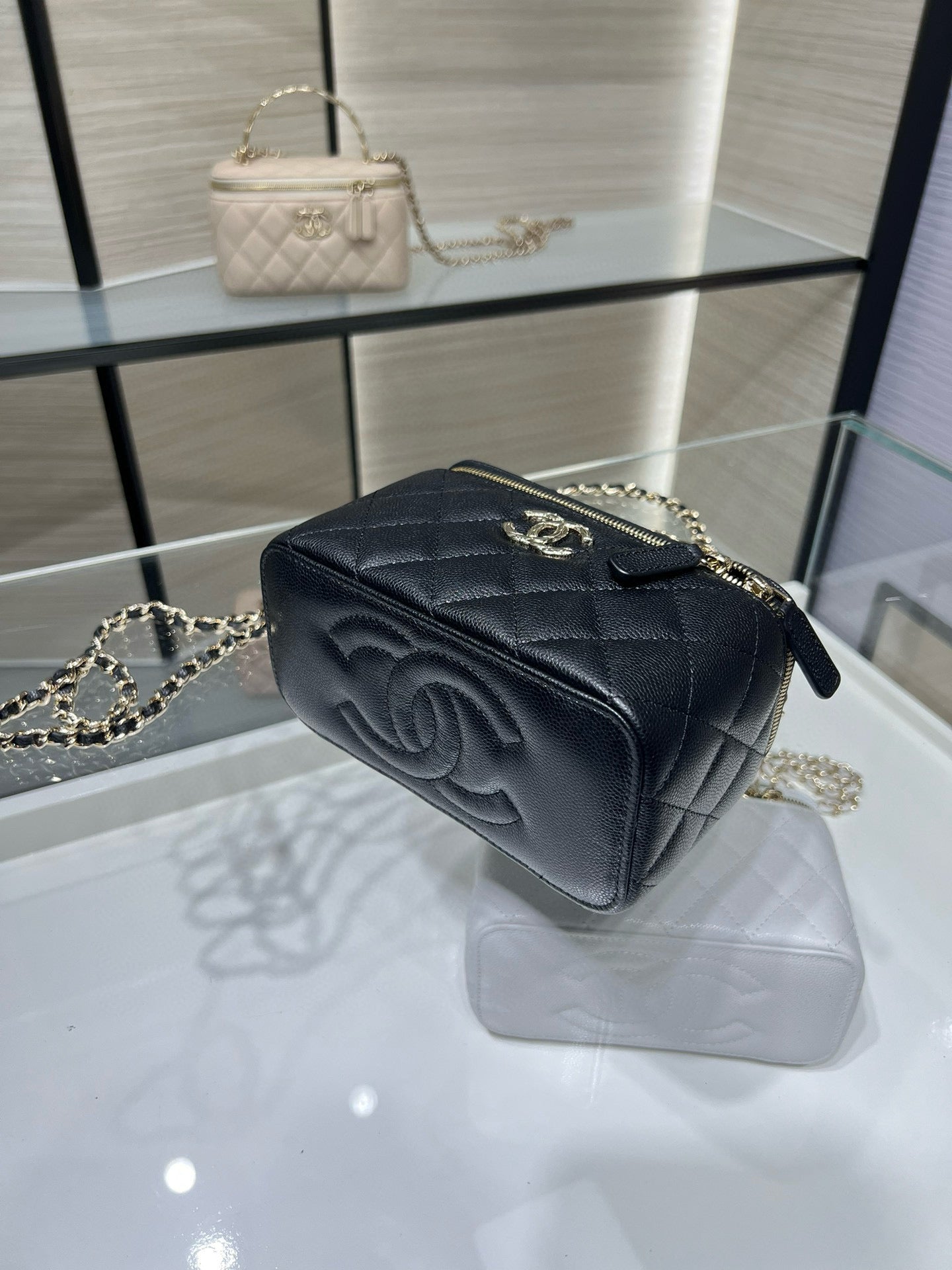 CC Large Tote 39 Light Beige Canvas Pearl Logo