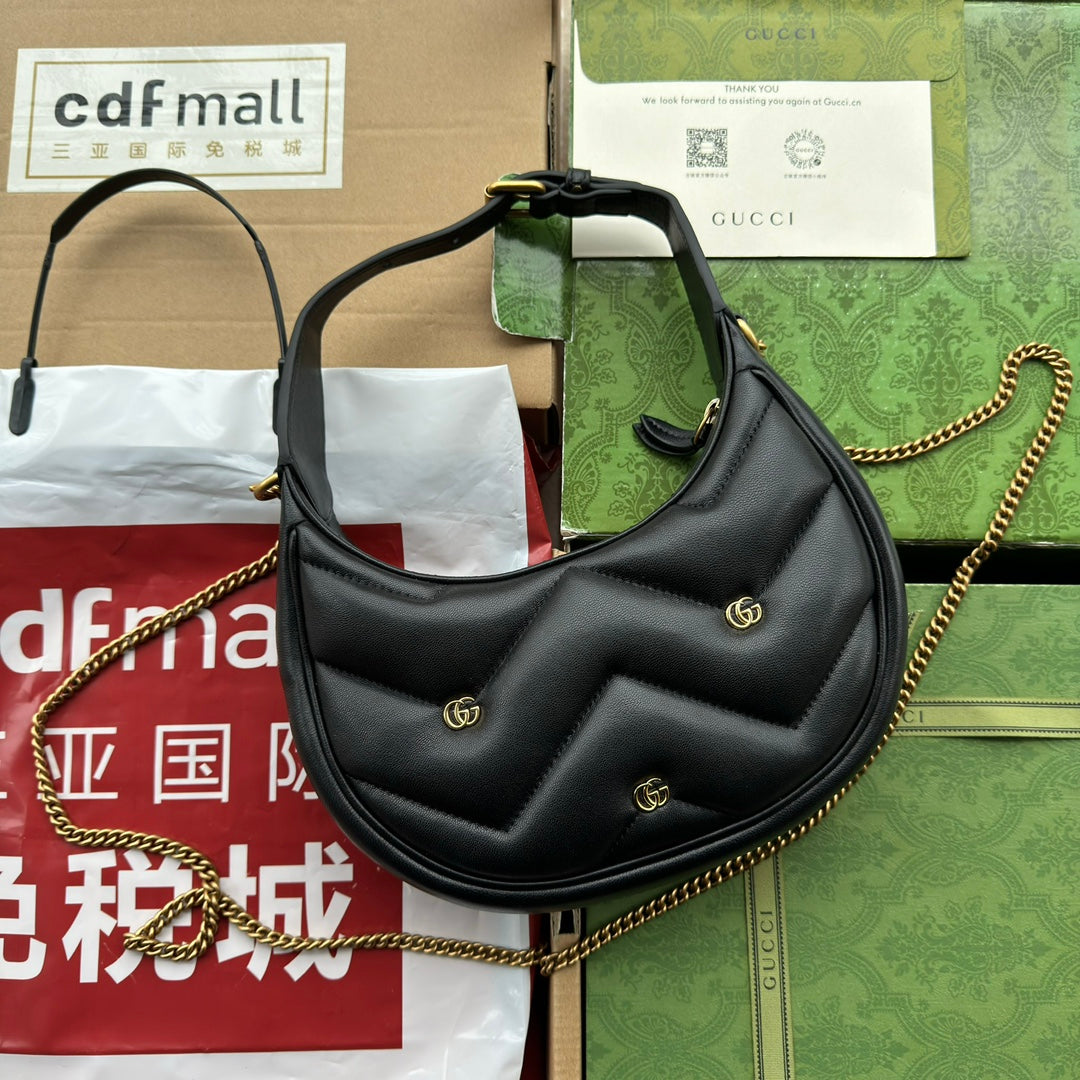 gg marmont half-moon shaped 21cm black calfskin gold hardware
