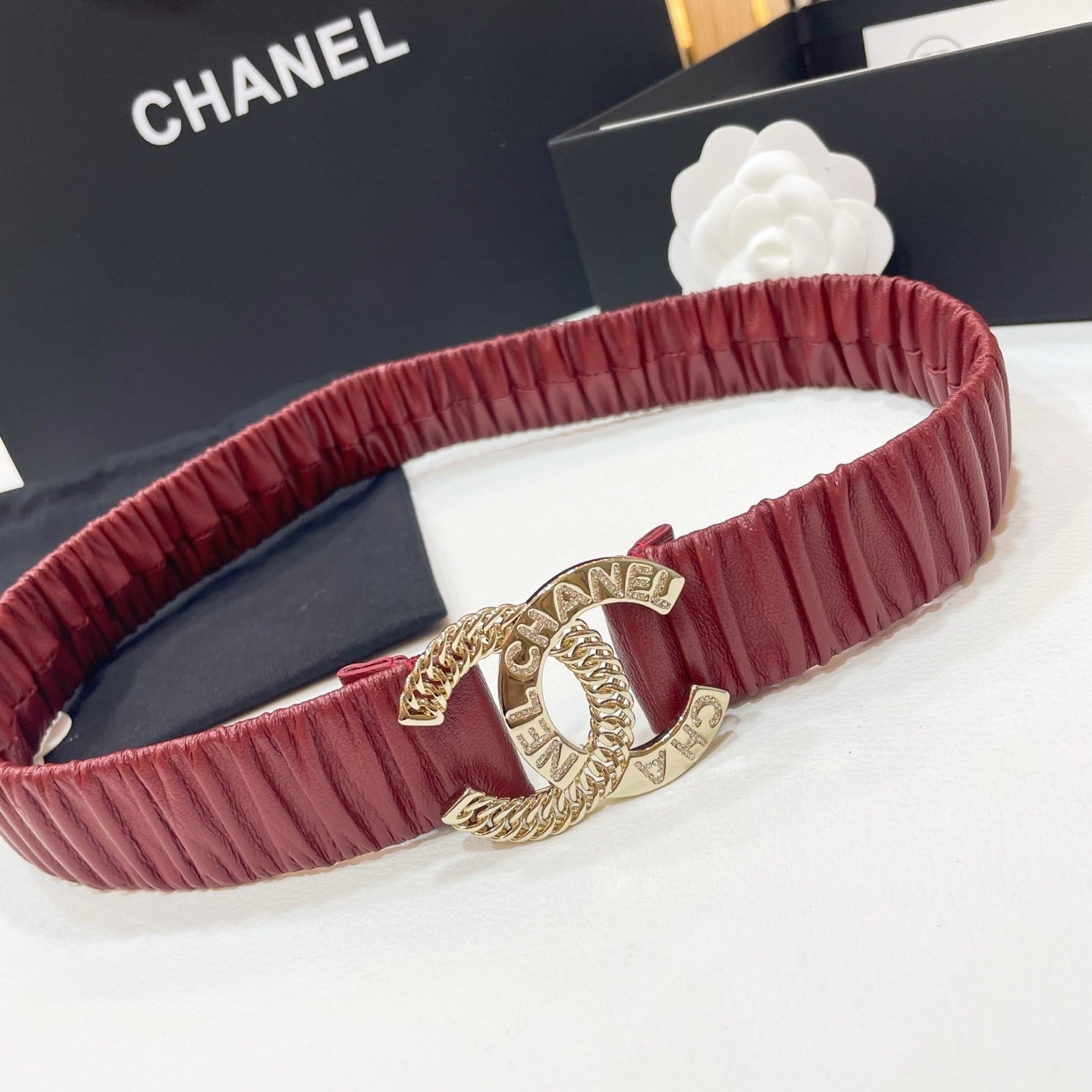 Double Cc 30Mm Stretch Belt In Red Calfskin Gold Chain Buckle Crystal Logo