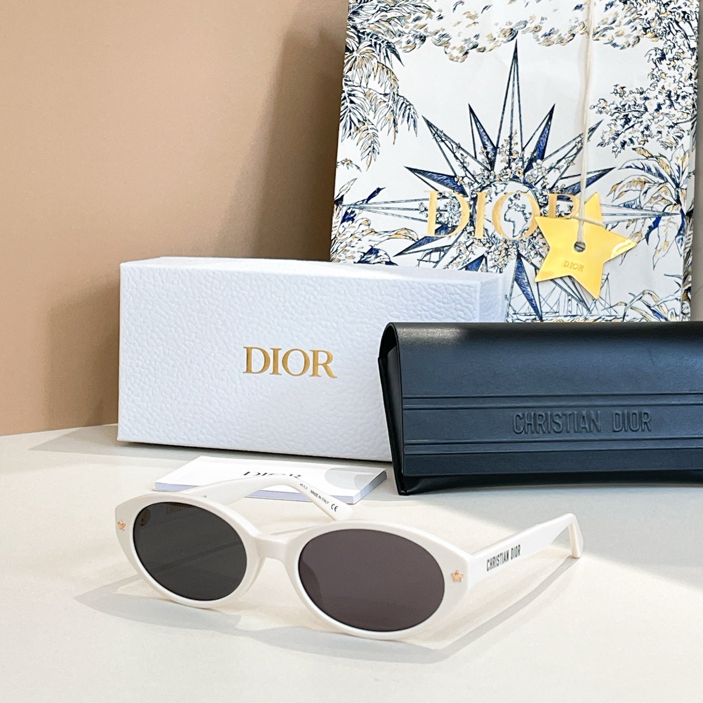 Montaigne Sunglass ¥Acific R1F In Acetate