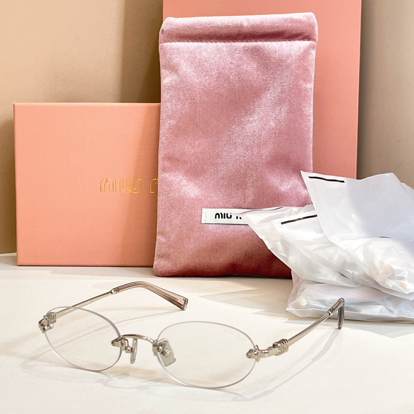 Miumiu Sunglasses 674435