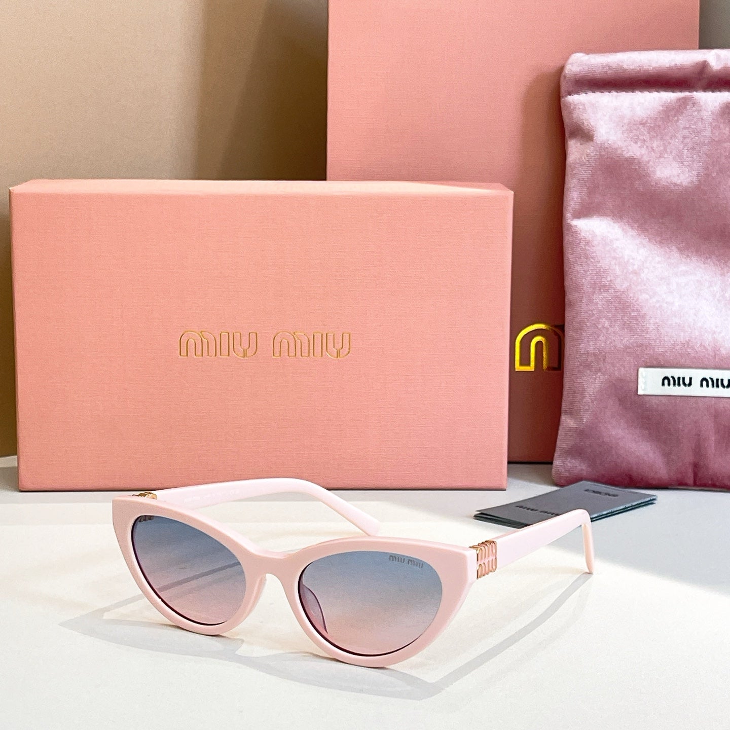 Miumiu Sunglasses 652554