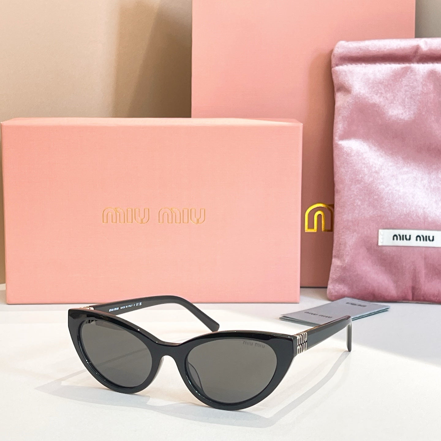 Miumiu Sunglasses 652554