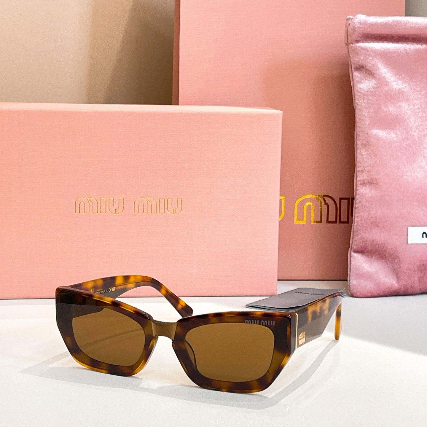 Miumiu Sunglasses 655441