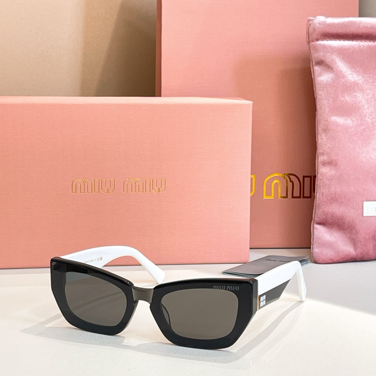 Miumiu Sunglasses 655441