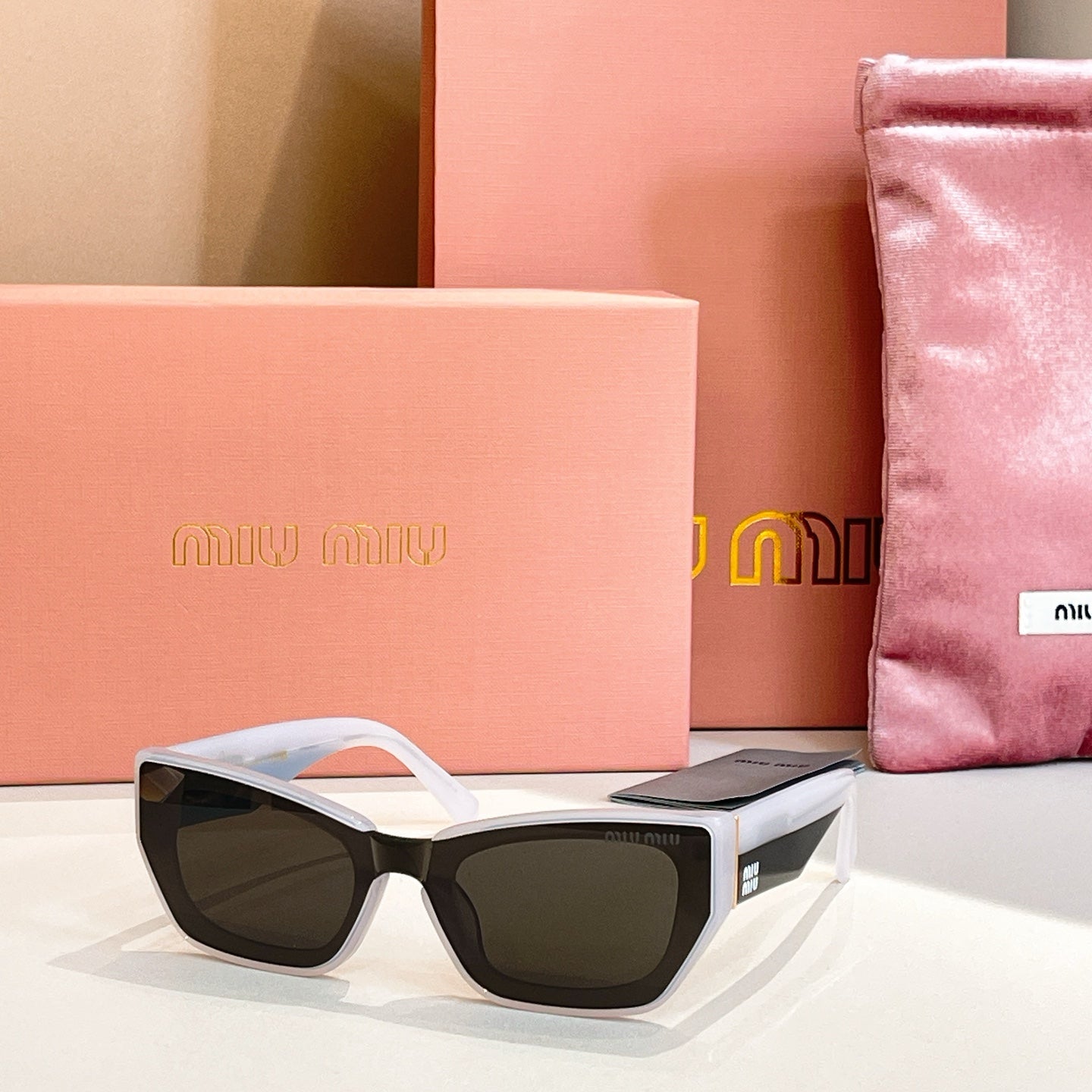 Miumiu Sunglasses 655441