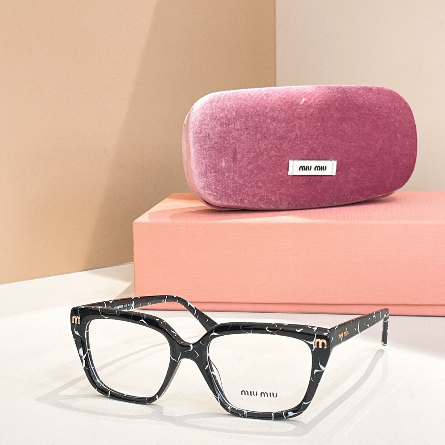 Miumiu Sunglasses 665052