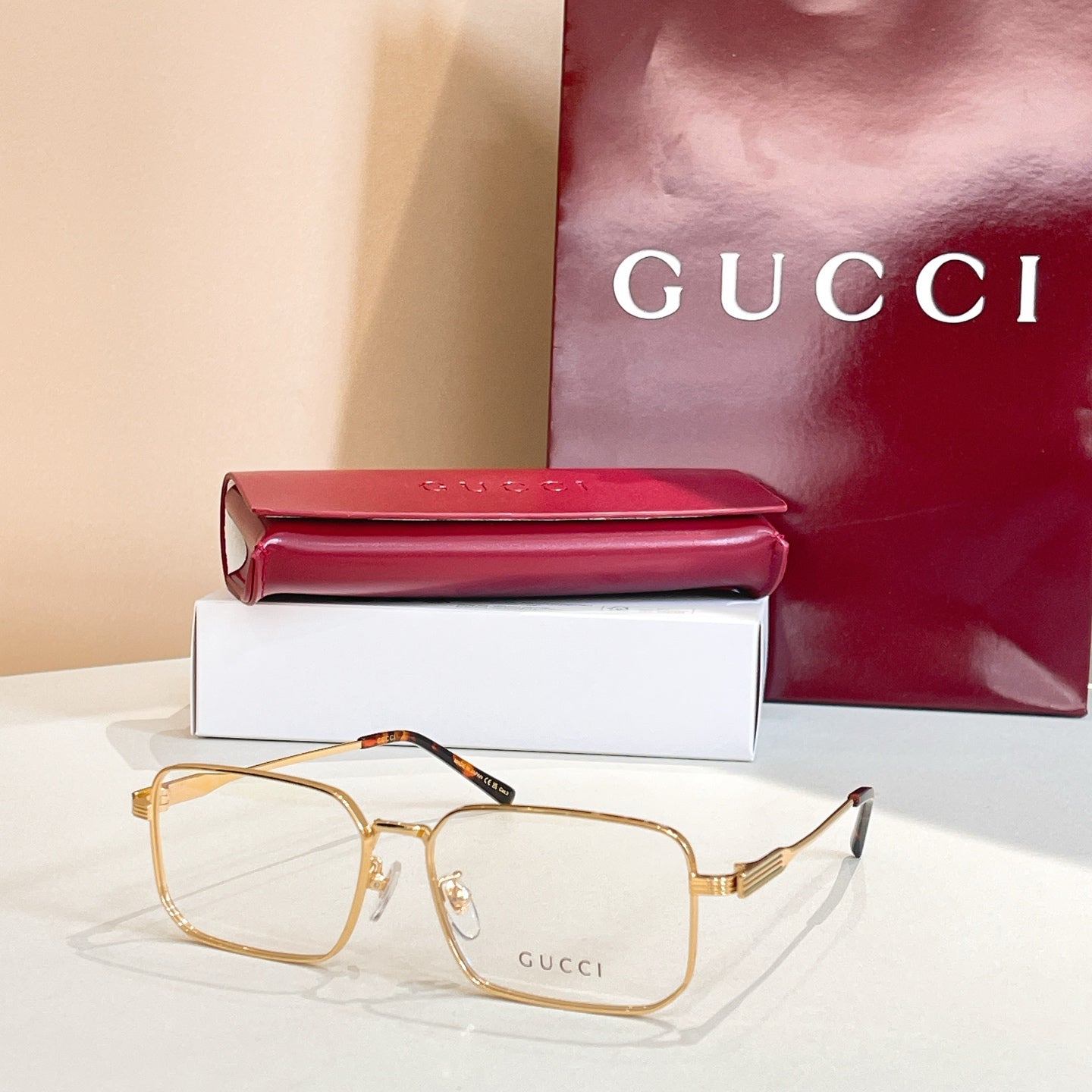 Gucci Sunglasses 679510